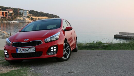 KIA CEE´D 1,6 CRDi 7st. AT GT-Line + Xenóny