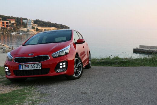KIA CEE´D 1,6 CRDi GT Line + AT + Xenóny