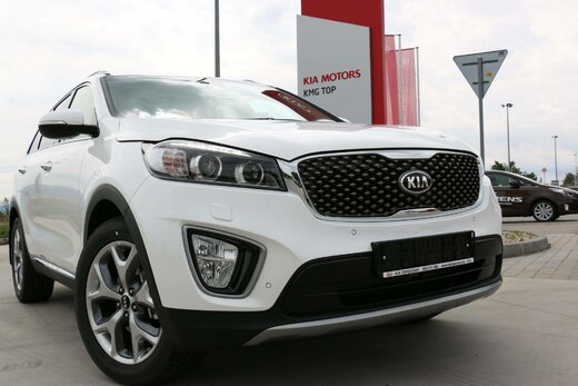 KIA SORENTO - biela perleť